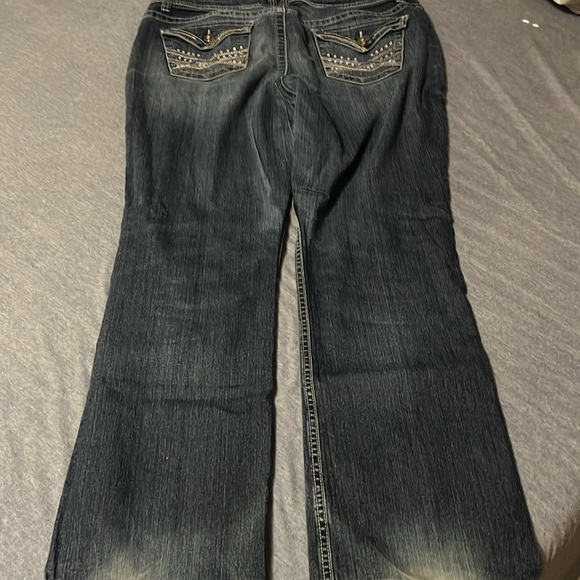 Jennifer Lopez Boot Cut Jeans 16 - Picture 2 of 8